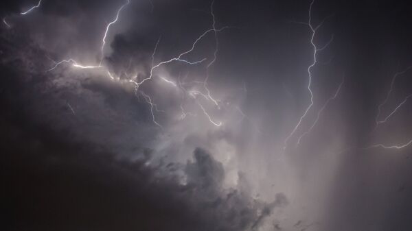 Молнии, гроза, погода, иллюстративное фото - Sputnik Қазақстан