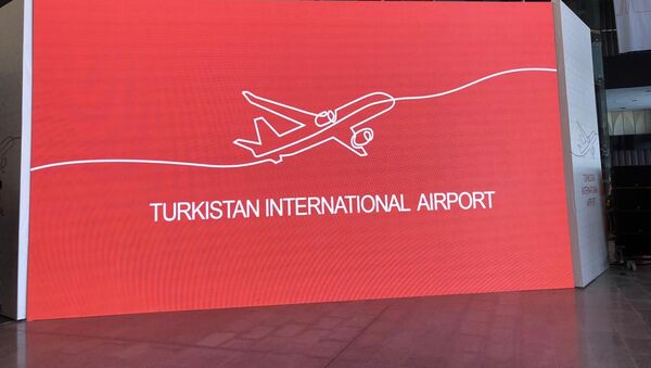 Нурсултан Назарбаев принял участие в церемонии открытия международного аэропорта города Туркестана - Sputnik Казахстан
