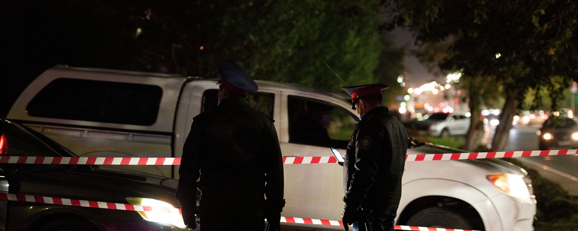 Сотрудники казахстанской полиции, архивное фото - Sputnik Казахстан, 1920, 05.05.2021