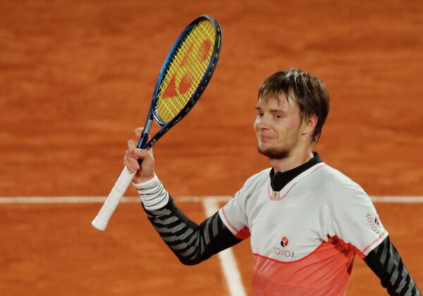 Софья Тартакова: простить Федерации тенниса России уход Рыбакиной в Казахстан я не могу Софья Тартакова: простить Федерации тенниса России уход Рыбакиной в Казахстан я не могу - Sputnik Казахстан