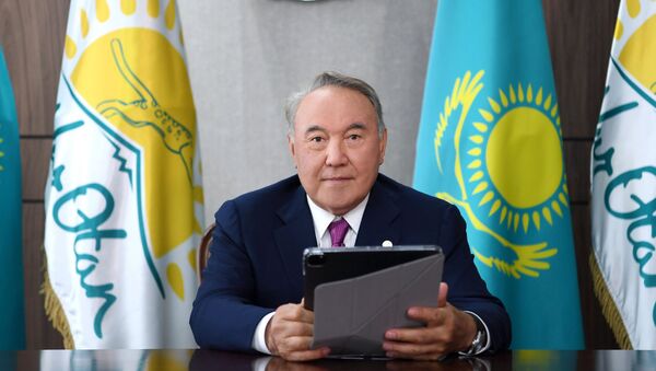Председатель партии Nur Otan Нурсултан Назарбаев принял участие в онлайн-голосовании в праймериз - Sputnik Казахстан