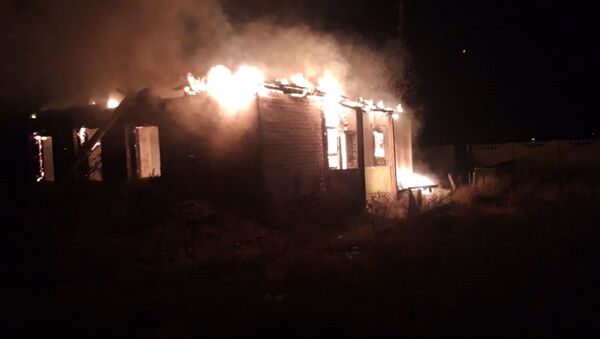 Пожар в частном доме в селе Кеменгер - Sputnik Казахстан