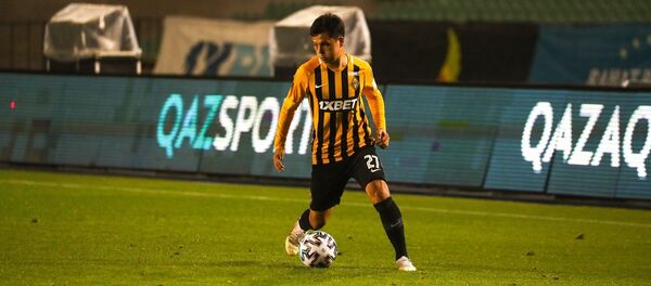 Игрок ФК Кайрат Гульжигит Алыкулов - Sputnik Казахстан