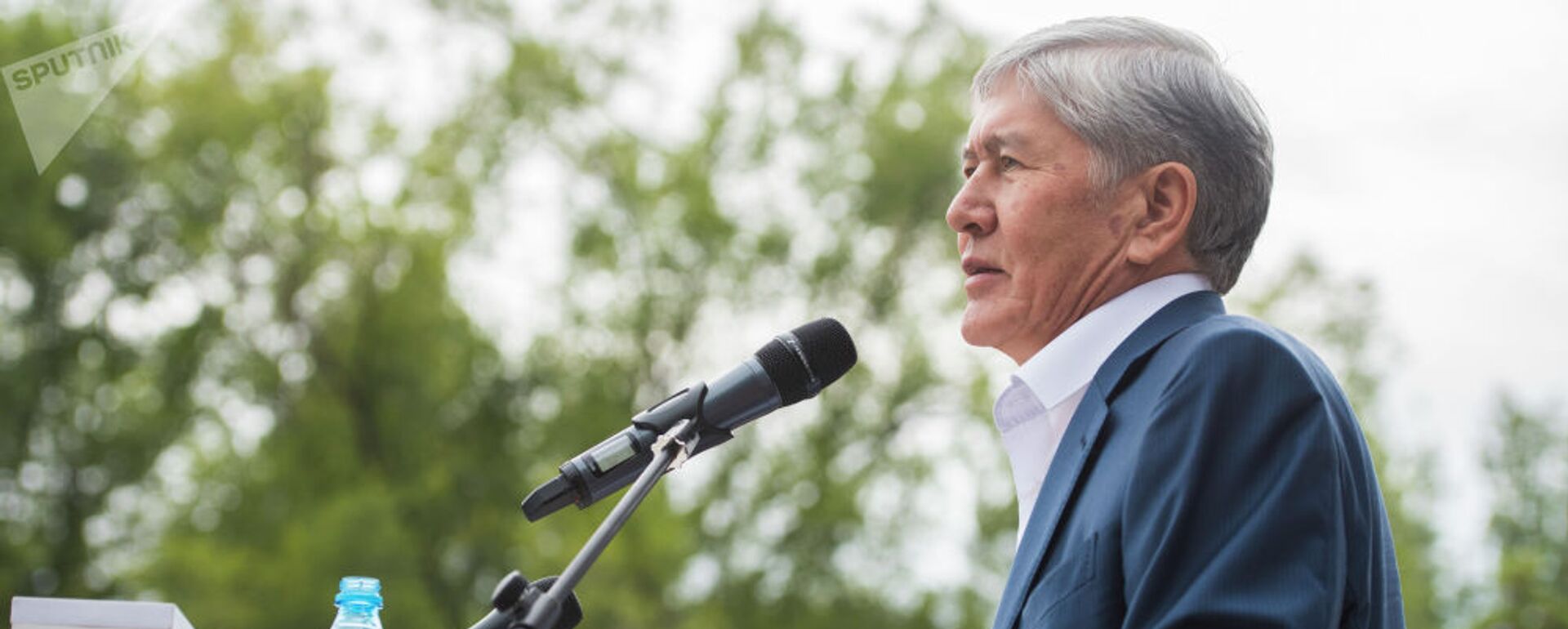 Атамбаев выступает на митинге после освобождения из СИЗО - Sputnik Казахстан, 1920, 14.02.2023