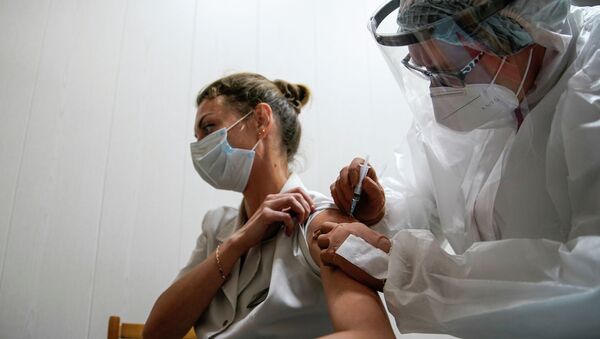 Вакцинация от коронавируса  - Sputnik Казахстан