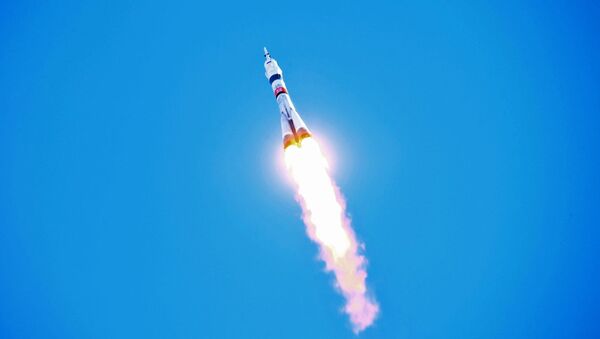 Запуск РН Союз-2-1а с кораблем Союз МС-17 с космодрома Байконур  - Sputnik Казахстан
