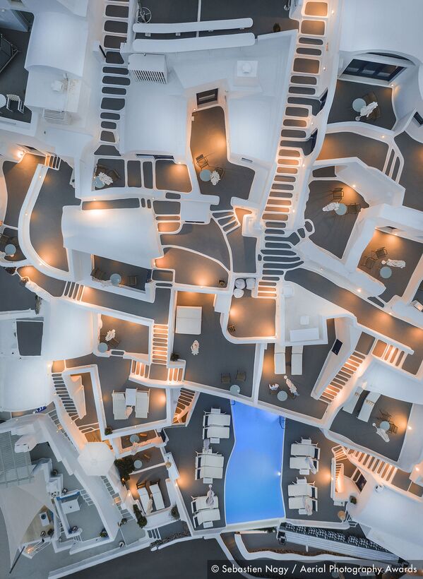 Снимок Abstract Greece бельгийского фотографа Sebastien Nagy, победивший в конкурсе Aerial Photography Awards 2020 - Sputnik Қазақстан