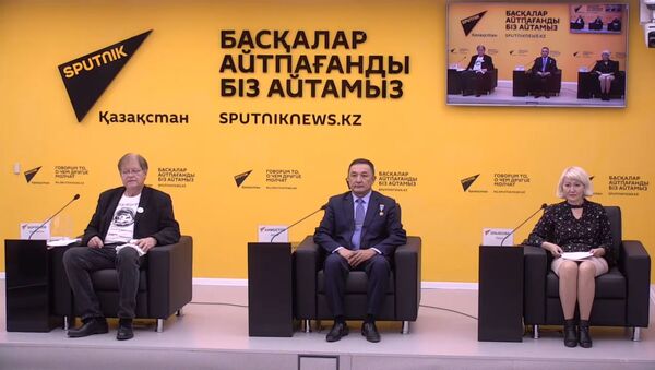 Тотальный диктант в условиях пандемии: предварительные итоги - брифинг - Sputnik Казахстан