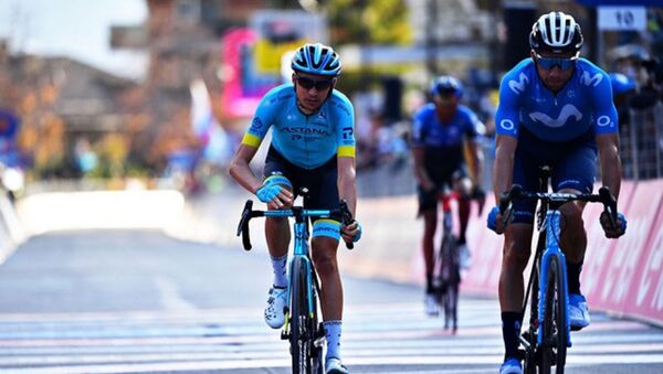 Гонщик команды Астана Про Тим Оскар Родригес занял 8-е место на 17-м этапе Джиро д’Италия - Sputnik Казахстан