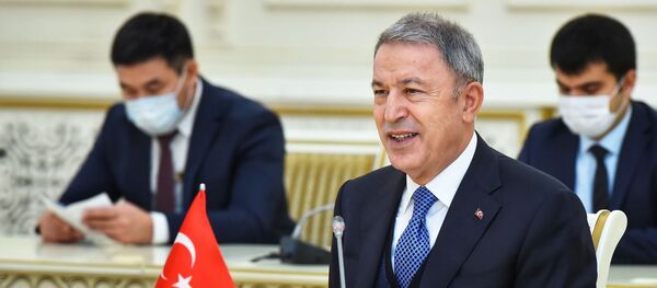 Министр обороны Турции Хулуси Акар прибыл с официальным визитом в Казахстан Министр обороны Турции Хулуси Акар прибыл с официальным визитом в Казахстан - Sputnik Казахстан