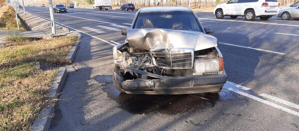 Столкновение автомобилей близ Алматы Арена Столкновение автомобилей близ Алматы Арена - Sputnik Казахстан