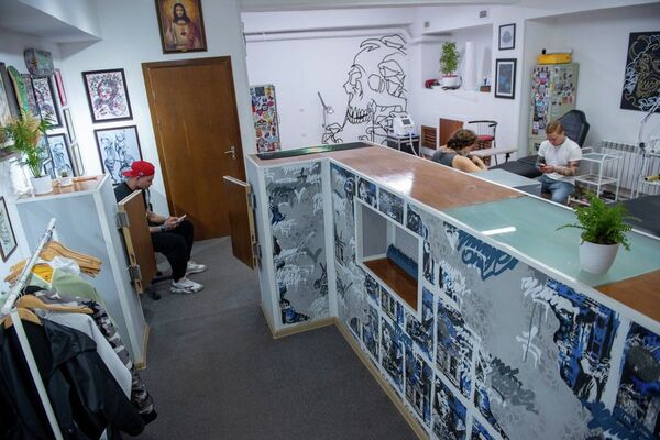 Граффити длиной почти в 150 метров создают алматинские стрит-арт художники - Sputnik Казахстан