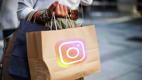 В Instagram появился шопинг-раздел - Sputnik Казахстан