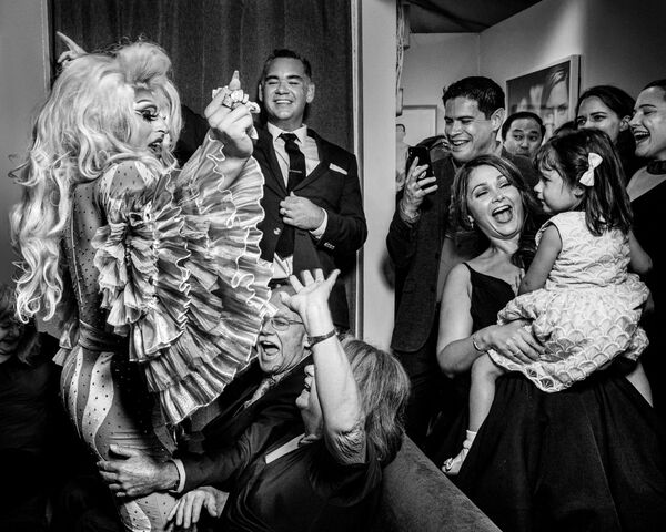 Снимок американского фотографа Brittany Diliberto, победивший в категории DANCE FLOOR в конкурсе 2020 International Wedding Photographer of the Year  - Sputnik Казахстан