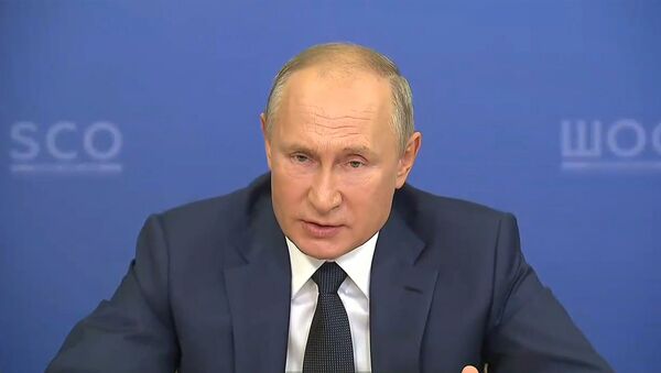 Путин пообещал, что скоро будет зарегистрирована третья российская вакцина от коронавируса - Sputnik Казахстан