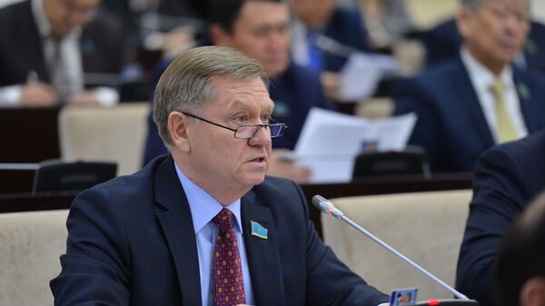 Сенатор Сергей Ершов  - Sputnik Казахстан