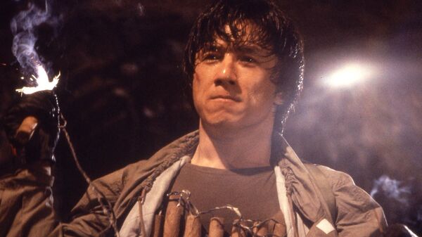 Джеки Чан в фильме Доспехи Бога - Sputnik Казахстан