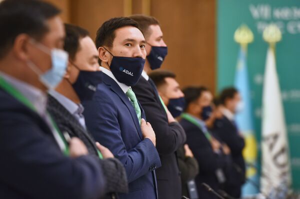 Спортсмен, журналист, бизнес-тренер: определились кандидаты в депутаты от партии Adal Спортсмен, журналист, бизнес-тренер: определились кандидаты в депутаты от партии Adal - Sputnik Казахстан