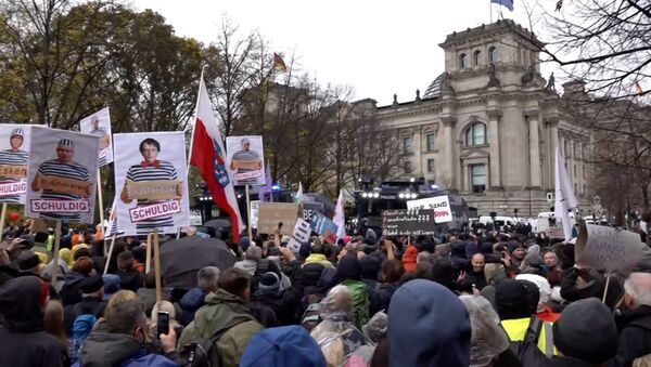 Волна протестов накрыла Европу - Sputnik Казахстан