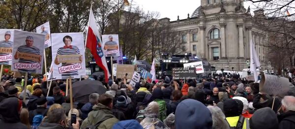 Волна протестов накрыла Европу - Sputnik Казахстан