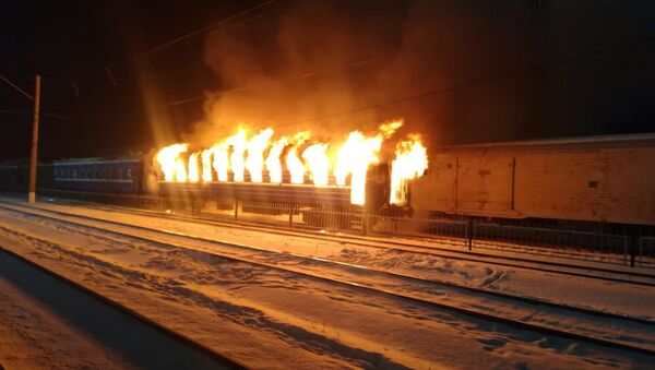 Столичные огнеборцы ликвидировали пожар в вагоне  - Sputnik Қазақстан