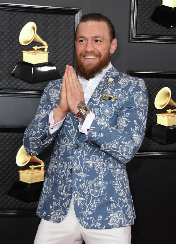 Двойник Конора Макгрегора из Казахстана бросил работу парковщика и стал шоуменом - видео - Sputnik Казахстан