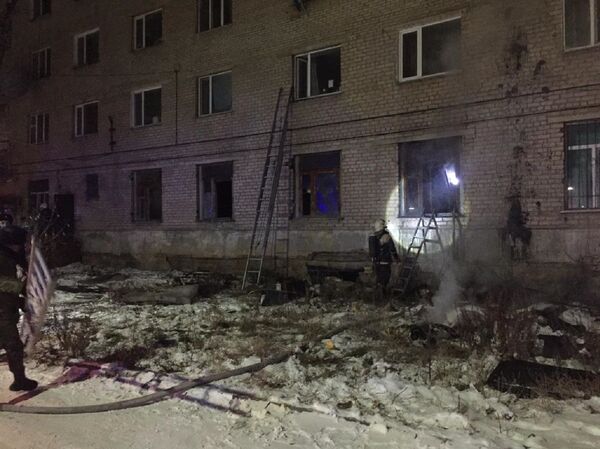 Сорок человек эвакуировали из горевшего общежития в Кокшетау Сорок человек эвакуировали из горевшего общежития в Кокшетау - Sputnik Казахстан
