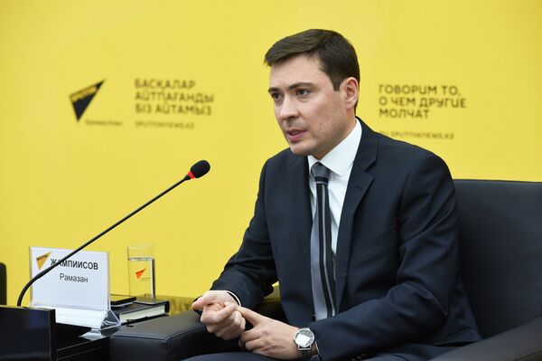 Как в Казахстане развивается зеленая энергетика, рассказал эксперт Как в Казахстане развивается зеленая энергетика, рассказал эксперт - Sputnik Казахстан