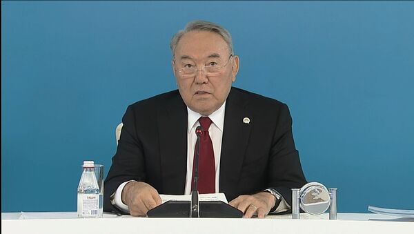 Яркие высказывания Елбасы на съезде Nur Otan - видео  - Sputnik Казахстан