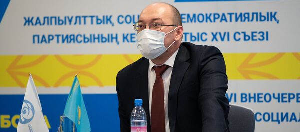 Лидер ОСДП Асхат Рахимжанов Лидер ОСДП Асхат Рахимжанов - Sputnik Казахстан