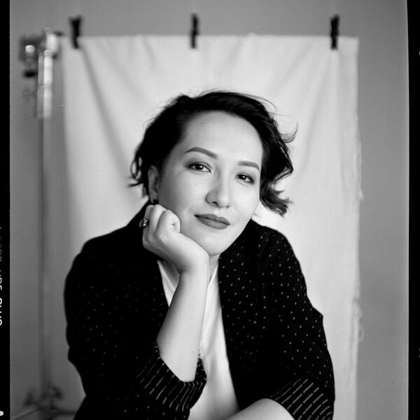 Орыс бастық өзінің хатшысын ебет