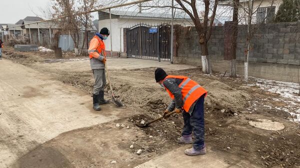В Турксибском районе прокладывают новые инженерные и сети освещения. Так, жители района получат качественную питьевую воду и освещение на своих улицах - Sputnik Қазақстан