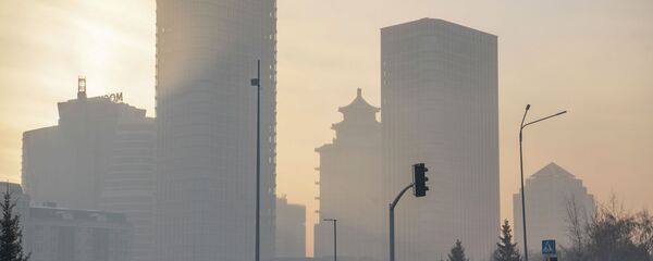  Смог накрыл столицу - Sputnik Казахстан