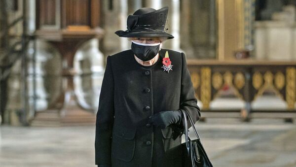 Королева Великобритании Елизавета II на церемонии в Вестминстерском аббатстве - Sputnik Казахстан