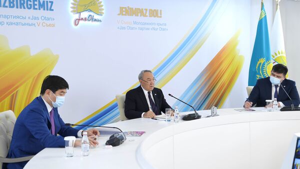 Нурсултан Назарбаев принял участие в V Съезде молодежного крыла партии Jas Otan - Sputnik Казахстан
