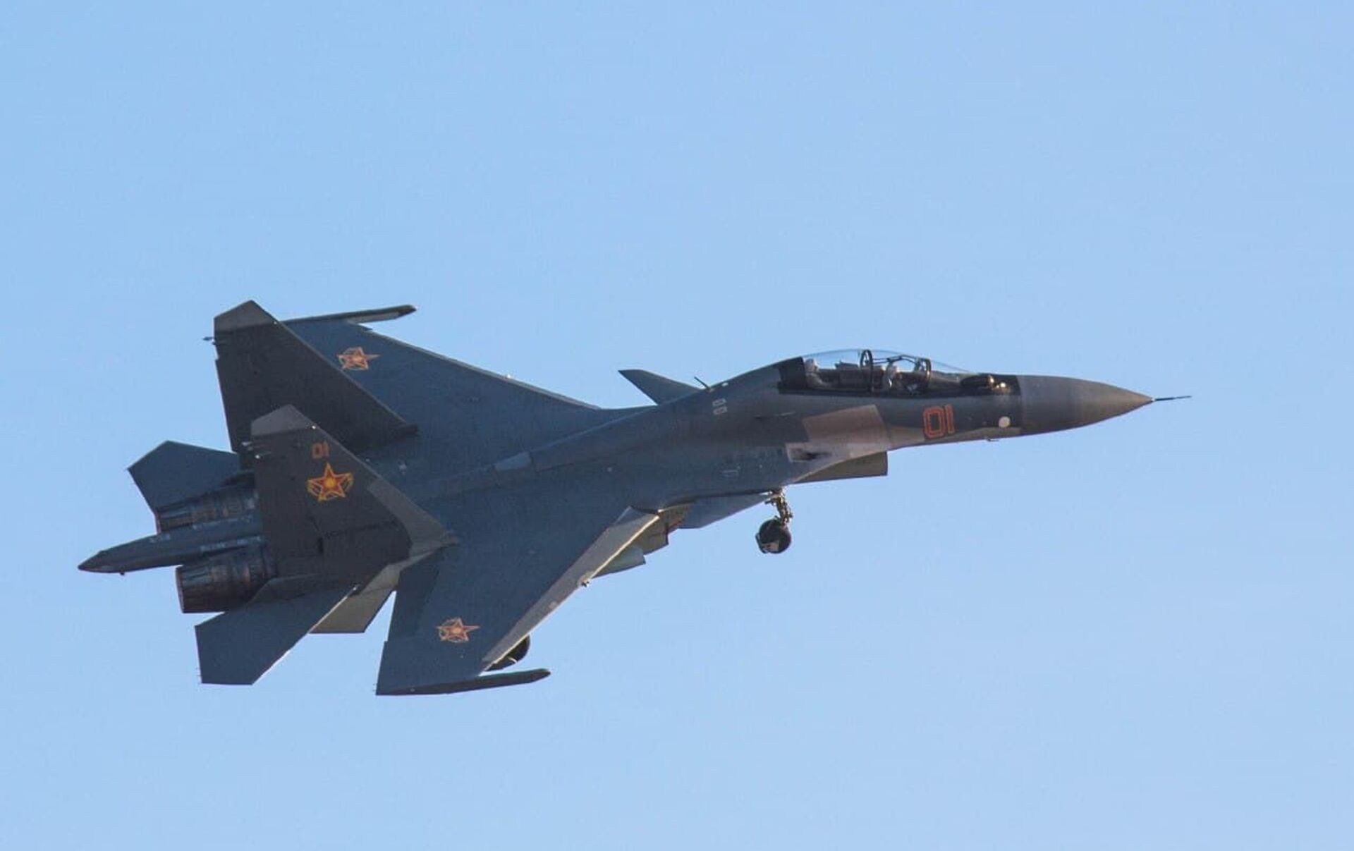 Самолет кз. Су-30см ВВС Казахстана. Су 30 ВВС Казахстана. Истребитель Су-30см. Су-30 двухдвигательный реактивный самолёт.