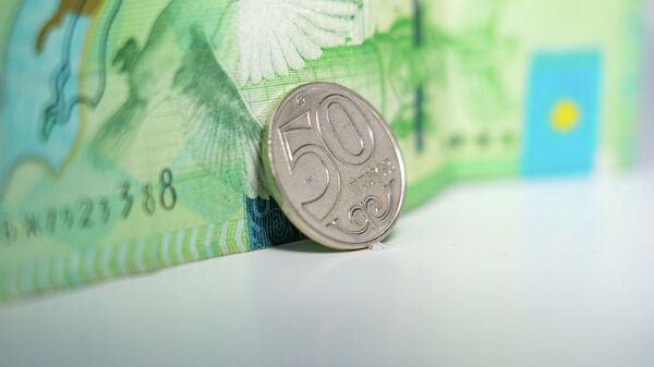 Деньги, тенге монеты купюры  - Sputnik Казахстан