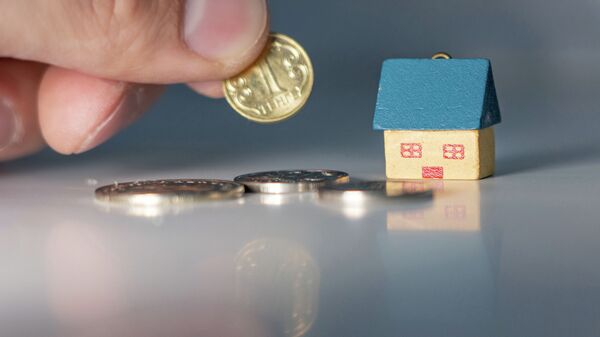 Домик и монеты, стоимость жилья, инвестиции в жилищное строительство - Sputnik Казахстан