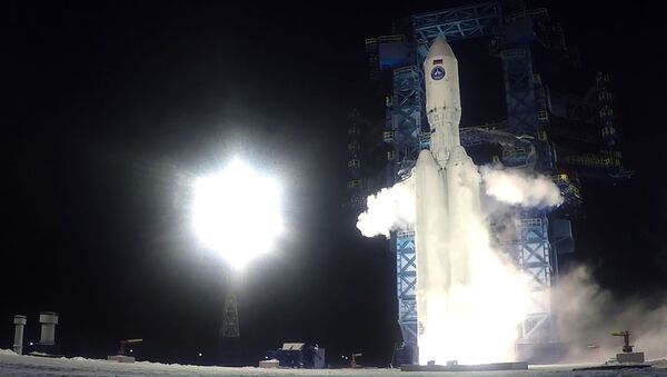 Она летает, черт возьми! Как прошел запуск тяжелой ракеты Ангара-А5 - Sputnik Казахстан