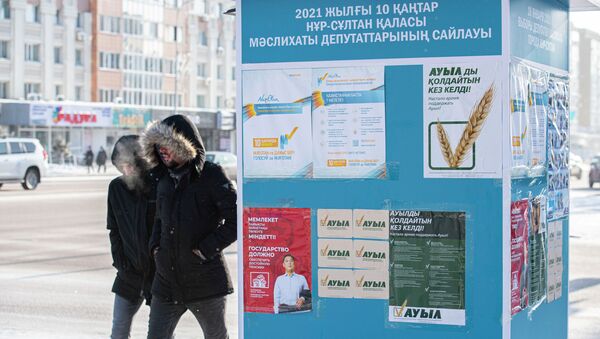 Выборы в мажилис. Агитационные стенды в Нур-Султане - Sputnik Казахстан