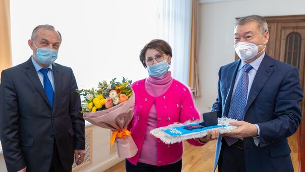 Розе Рымбаевой присвоили звание Почетный гражданин Восточно-Казахстанской области  - Sputnik Казахстан