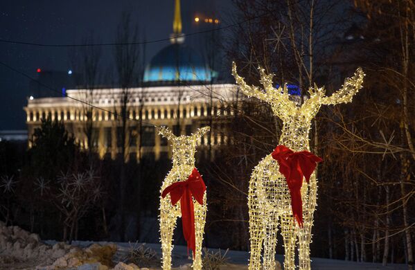 Новогоднее оформление города Нур-Султан - Sputnik Казахстан