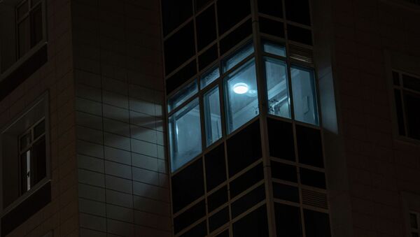 Свет на балконе многоэтажки - Sputnik Қазақстан