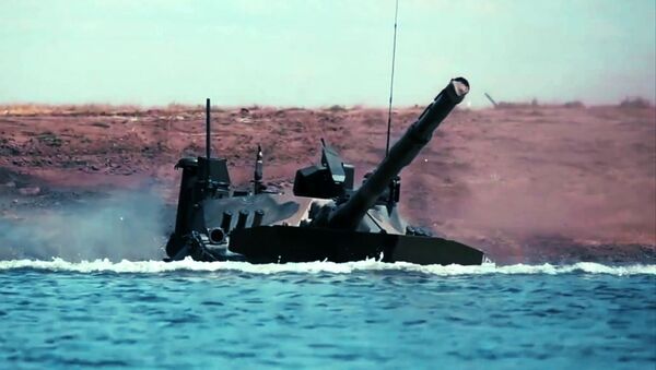 Испытания плавающего танка Спрут-СДМ1 в Чёрном море - Sputnik Казахстан