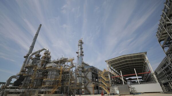 Установка гидроочистки дизельного топлива Prime D 3205 комплекса глубокой переработки нефти Атырауского НПЗ - Sputnik Казахстан