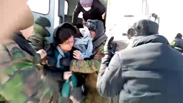 Восемьдесят человек вызволили из снежных заносов в Алматинской области - Sputnik Казахстан