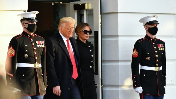 Дональд и Меланья Трамп покидают Белый дом  - Sputnik Казахстан