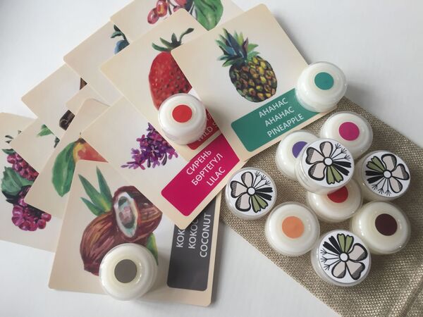 В Казахстане мама особенной девочки придумала необычное лото запахов В Казахстане мама особенной девочки придумала необычное лото запахов - Sputnik Казахстан