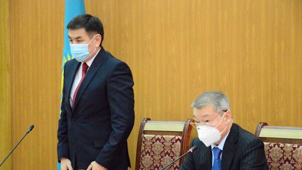Аким Восточно-Казахстанской области Даниал Ахметов представил нового акима Семея  Нурымбета Сактаганова - Sputnik Казахстан
