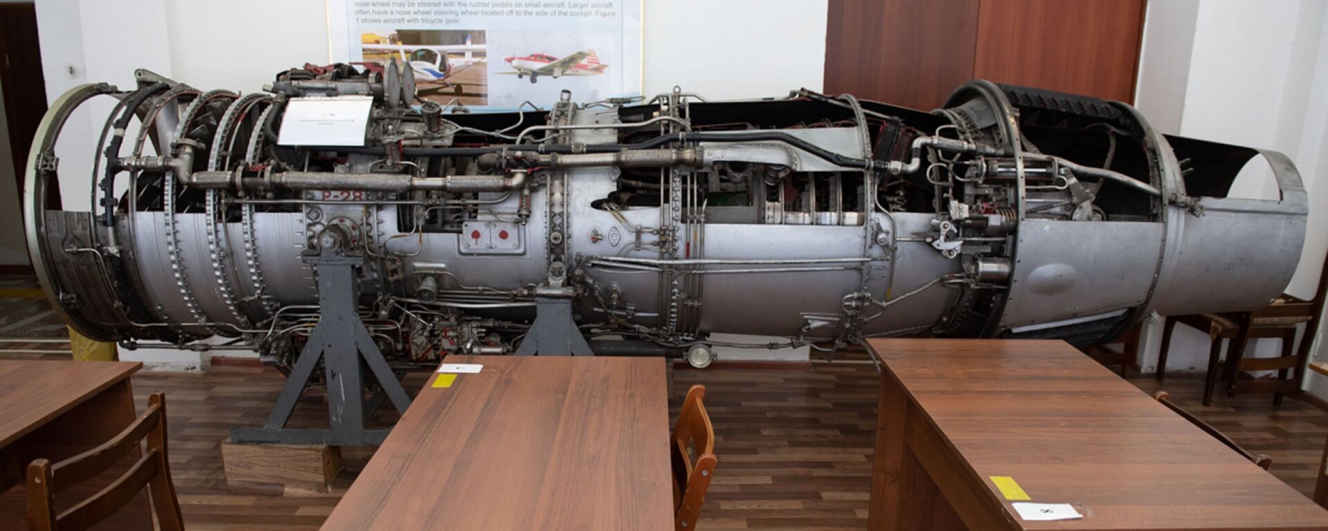 Двигатель настоящего самолета - Sputnik Казахстан, 1920, 24.08.2026